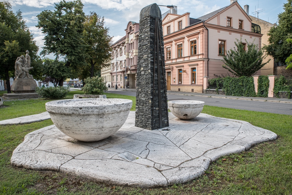 Ivan Erben, kamenické práce, pomníky